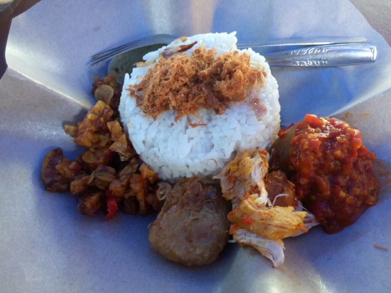 Nasi Uduk Mandalakrida, Teman Sarapan Istimewa Sehabis