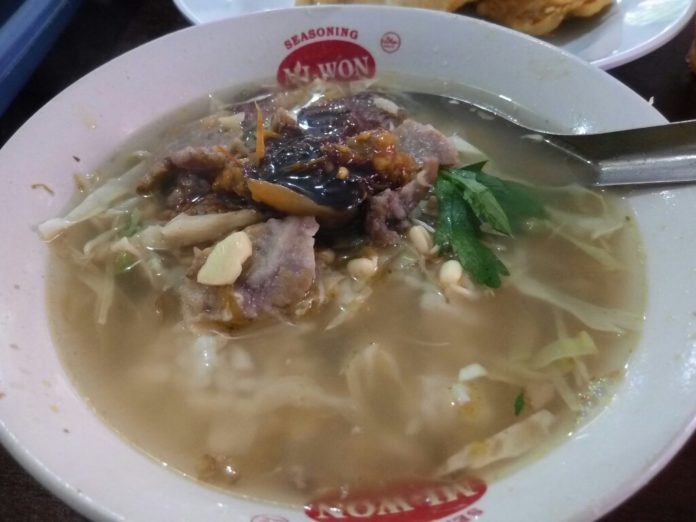 Soto Daging Sapi Pak Ngadiran: Kuliner Soto Legendaris ...